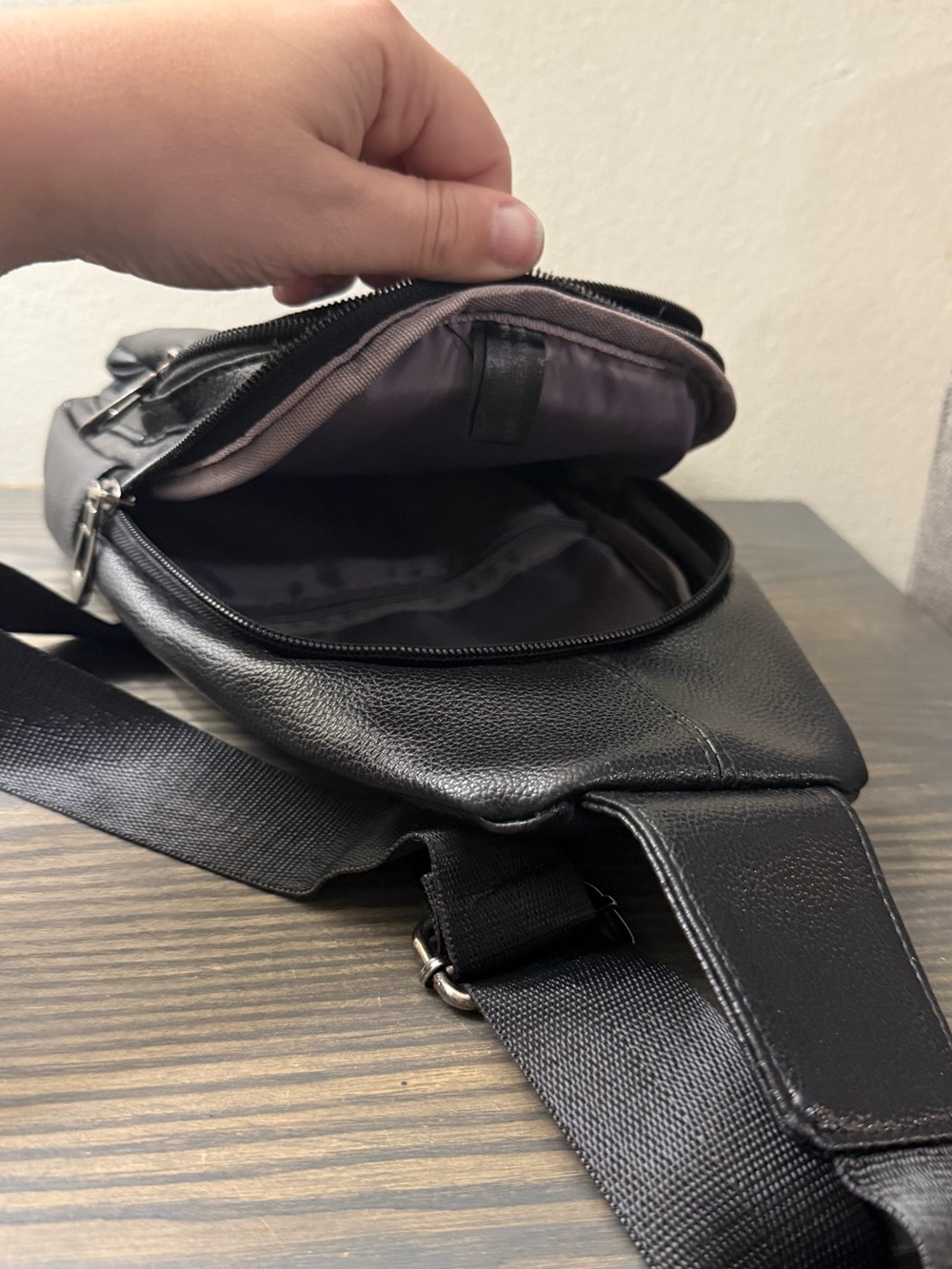 Black Unisex Crossbody Sling Bag 2 Pocket - Picture 3 of 4